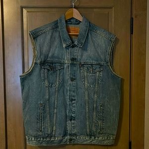 Levi’s Denim Vest - Size XXL